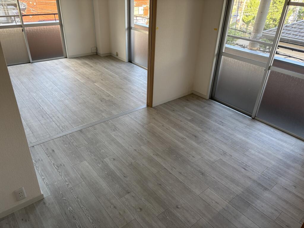 居室・リビング　☆同マンション別室の写真です☆