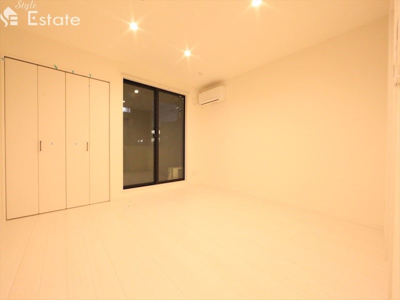 居室・リビング　内装