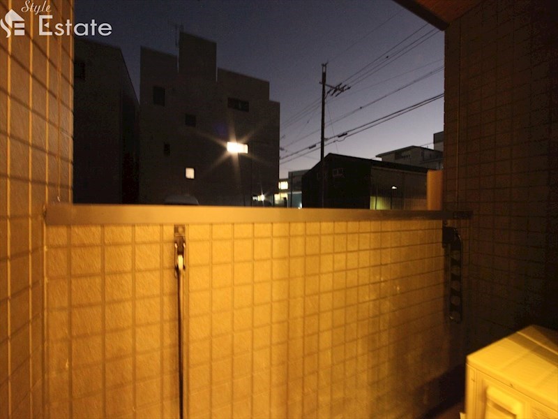 バルコニー　バルコニー