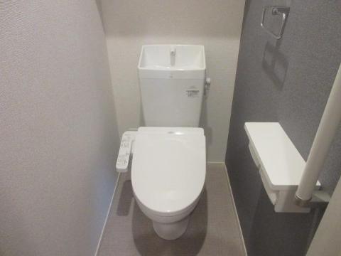 トイレ　トイレ