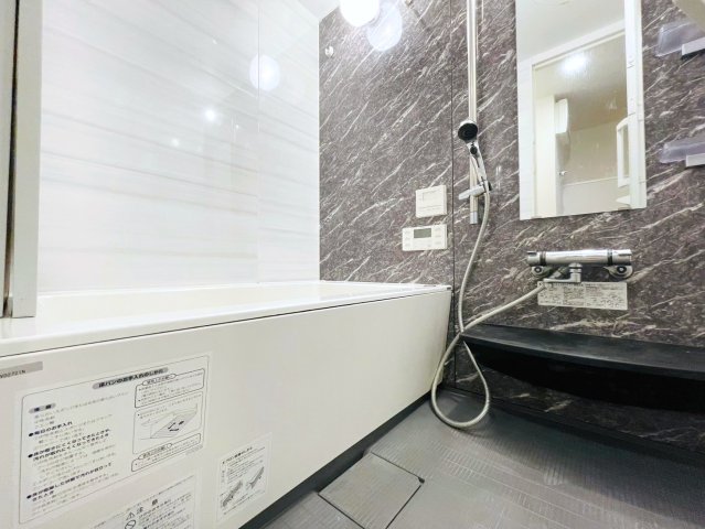 バス・シャワールーム　ゆったり過ごせるお風呂です