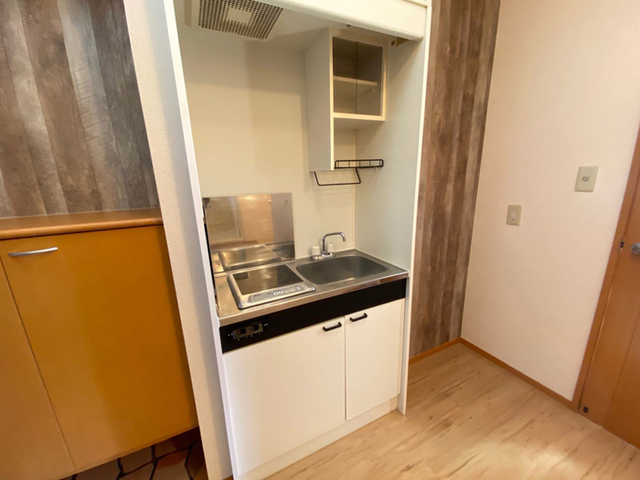 キッチン　１口コンロ付きシステムキッチンです。