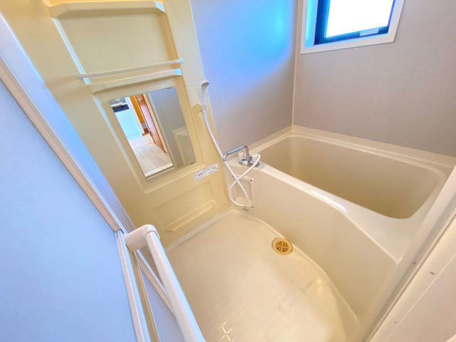 バス・シャワールーム　ユニットバスです