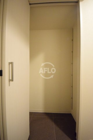 収納　ラクラス堺筋本町　シューズボックス