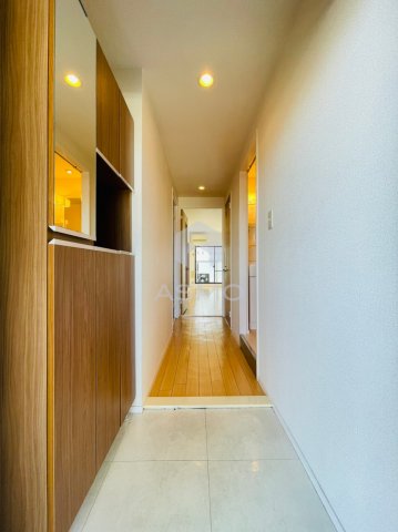 玄関　※同物件　別間取り　参考写真