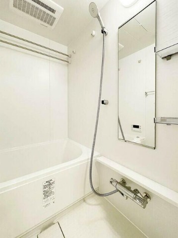 バス・シャワールーム　同タイプのお写真です