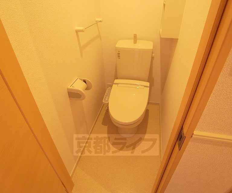 トイレ　ウォシュレット付きのトイレです。