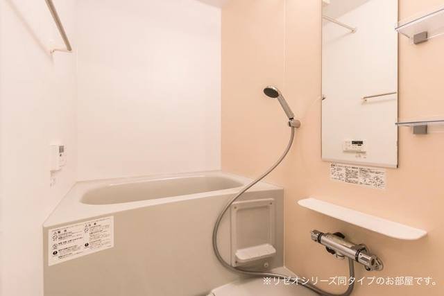 バス・シャワールーム　ゆったり過ごせるお風呂です