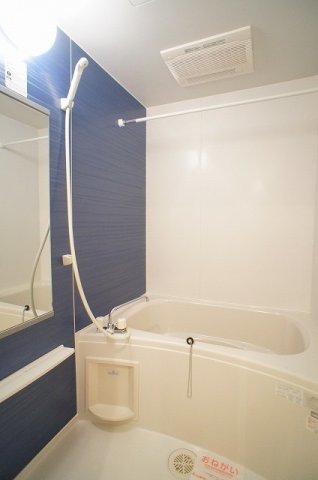バス・シャワールーム　お風呂です
