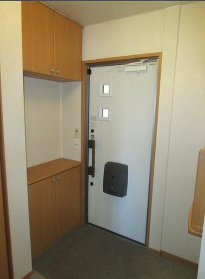 玄関　※別号室の写真です。現況優先となります。