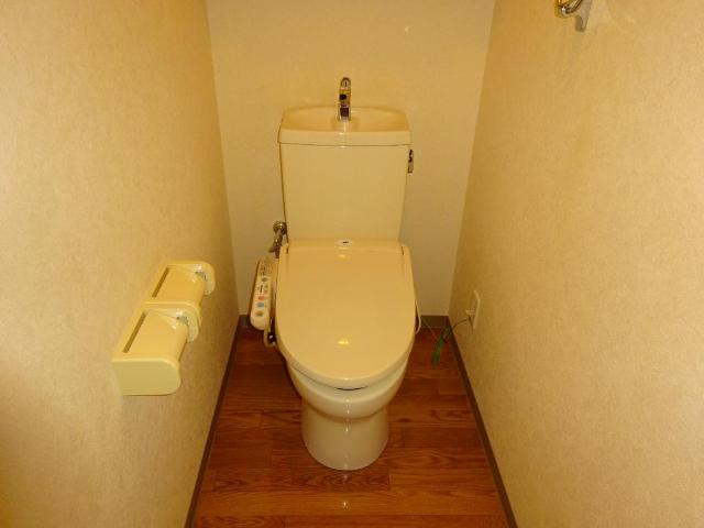 トイレ　シャワー付トイレ