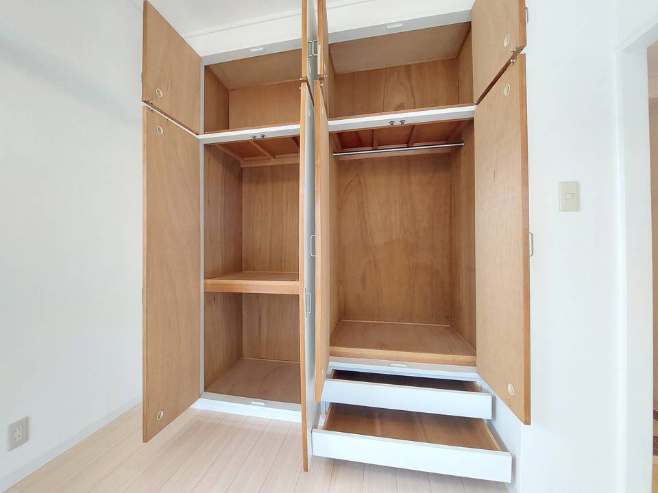 収納　クローゼット