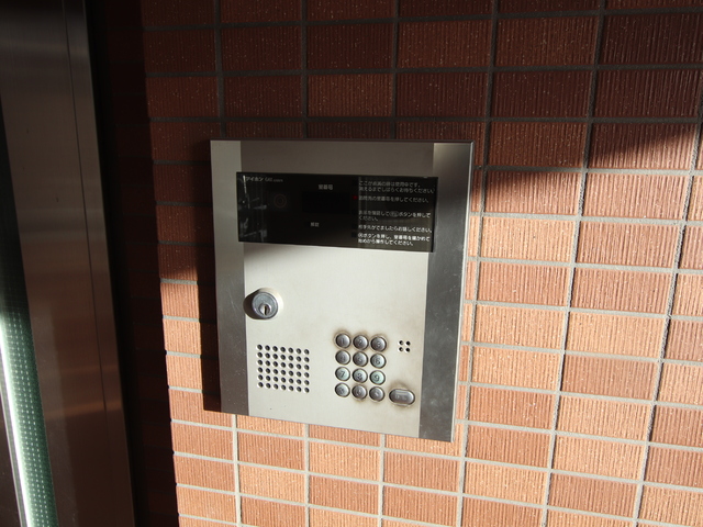 セキュリティ　オートロックで防犯面安心♪