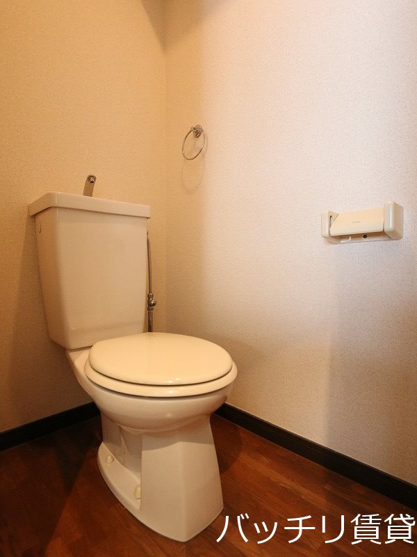 トイレ　別号室イメージの為、現状を優先致します。