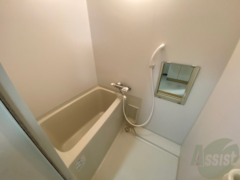 バス・シャワールーム　お風呂です。ゆっくりお風呂につかるのも体に良いですね～