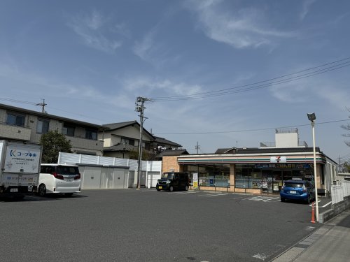 コンビニ　セブンイレブン豊明二村台店（コンビニ）まで808m