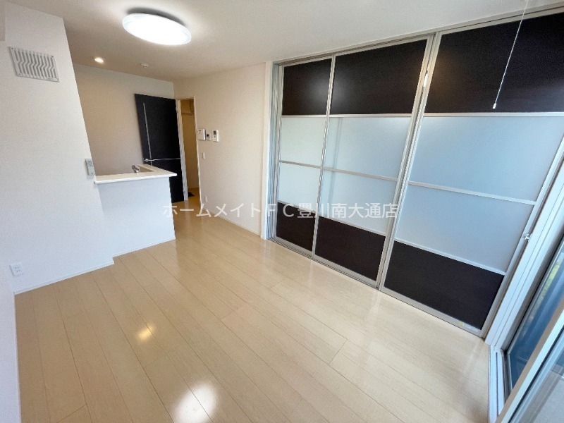 居室・リビング　同型別部屋写真