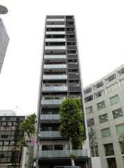 建物外観　★外壁タイル張り、重厚感のある外観★