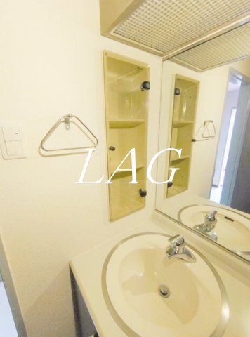 洗面設備　独立洗面台です。