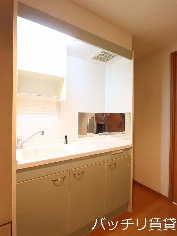 キッチン　※画像は同型タイプの為、現状優先となります。
