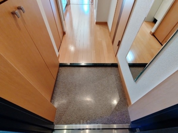玄関　※別のお部屋のお写真です。御参考までに。
