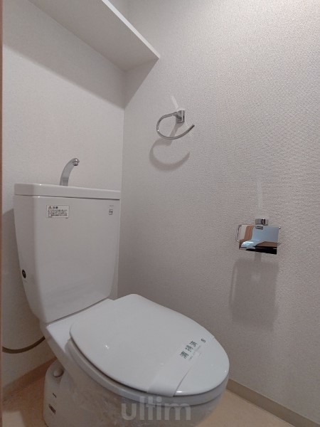 トイレ　※別のお部屋のお写真です。御参考までに。
