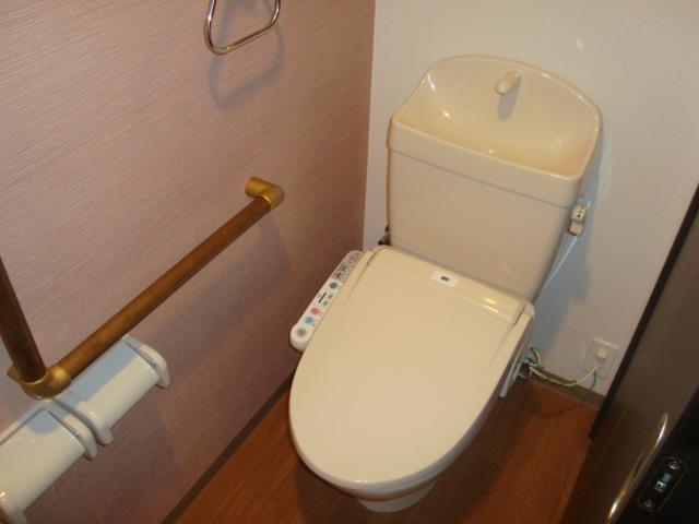 トイレ　シャワー付トイレ