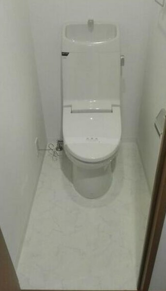 トイレ　※別部屋参考写真