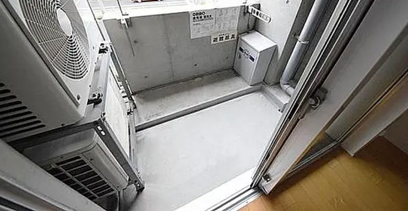 バルコニー