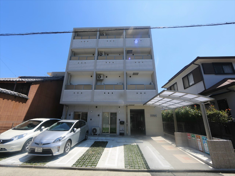 建物外観　外観　オートロック建物2階スポーツジムあり　最大6回無料利用