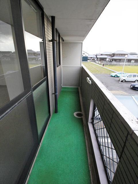 バルコニー　松山市南吉田町　スカイハイツＷ　ベランダ