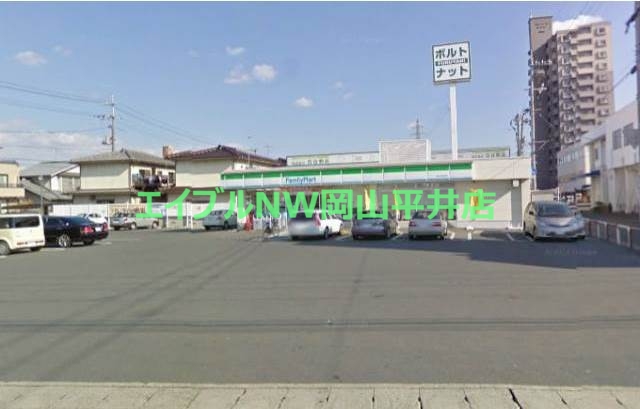 コンビニ　ファミリーマート東古松中央店（コンビニ）まで212m