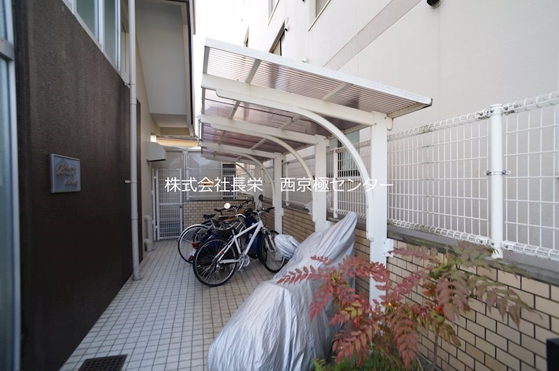 駐車場　駐輪場