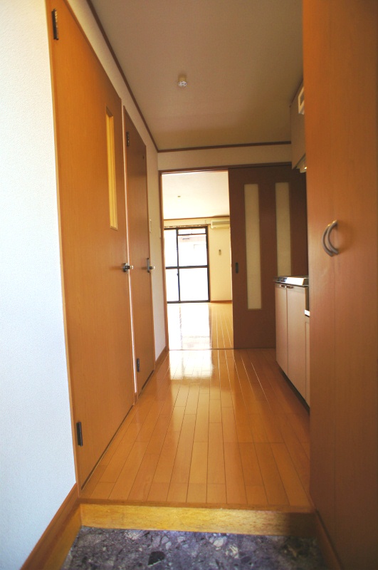 玄関　明るい玄関です