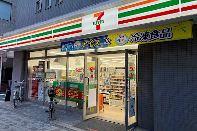 コンビニ　セブンイレブン 日本橋人形町3丁目店（コンビニ）まで96m