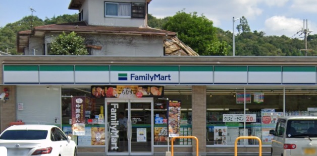 コンビニ　ファミリーマート　大津稲津一丁目店（コンビニ）まで244m