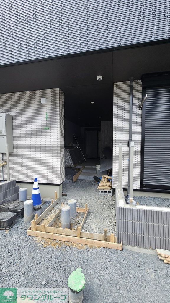 エントランス　駐車場