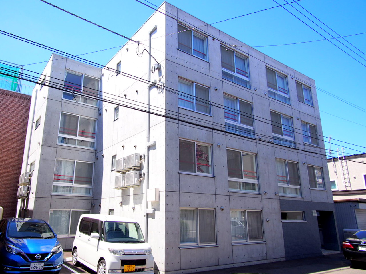 建物外観　インターネットが無料で利用可能なマンションです♪