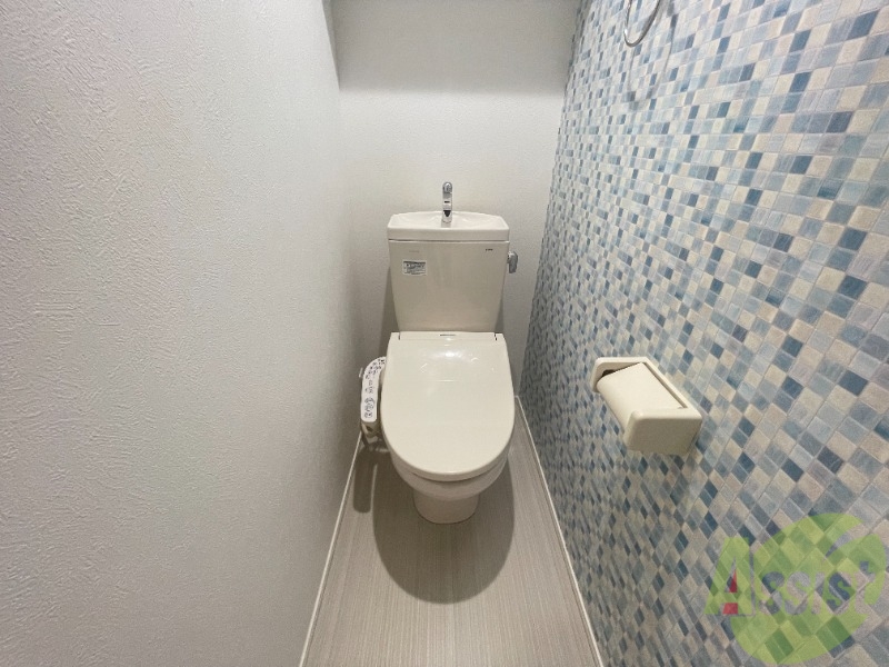 トイレ　トイレには温水洗浄便座があるので衛生面も充実しています。
