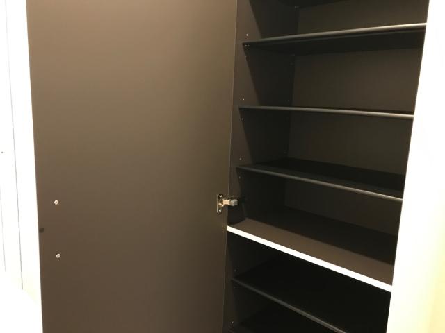 玄関　下駄箱