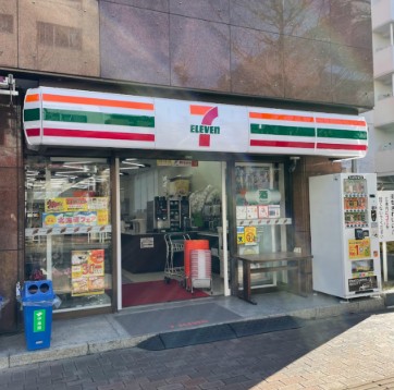 コンビニ　セブンイレブン東陽店（コンビニ）まで69m