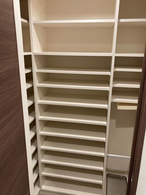 収納　シューズインクローゼット