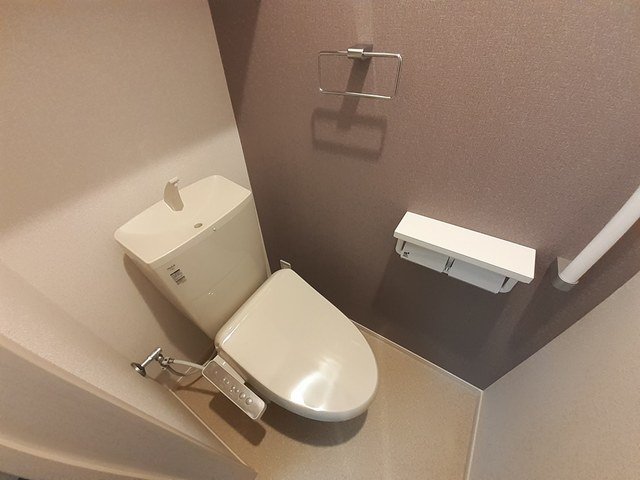 トイレ　ゆったりとした空間のトイレです