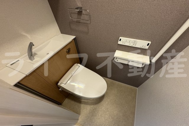 トイレ　コンパクトで使いやすいトイレです