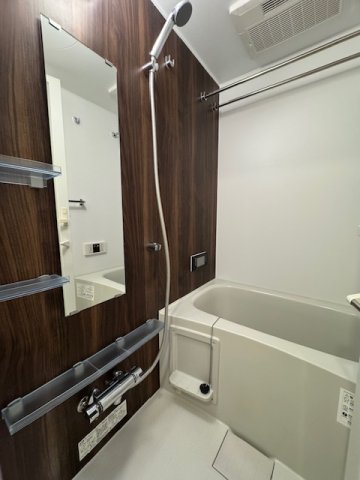 バス・シャワールーム　別部屋参考写真