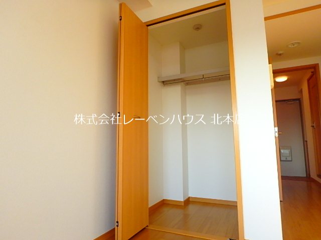 収納　同物件別部屋参考写真です