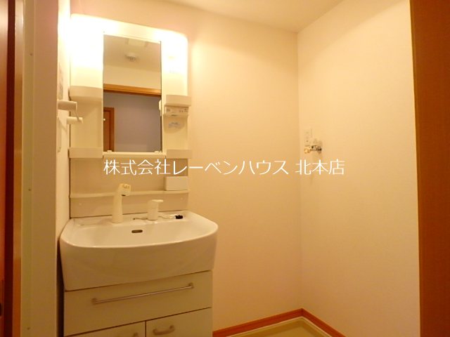 洗面設備　同物件別部屋参考写真です
