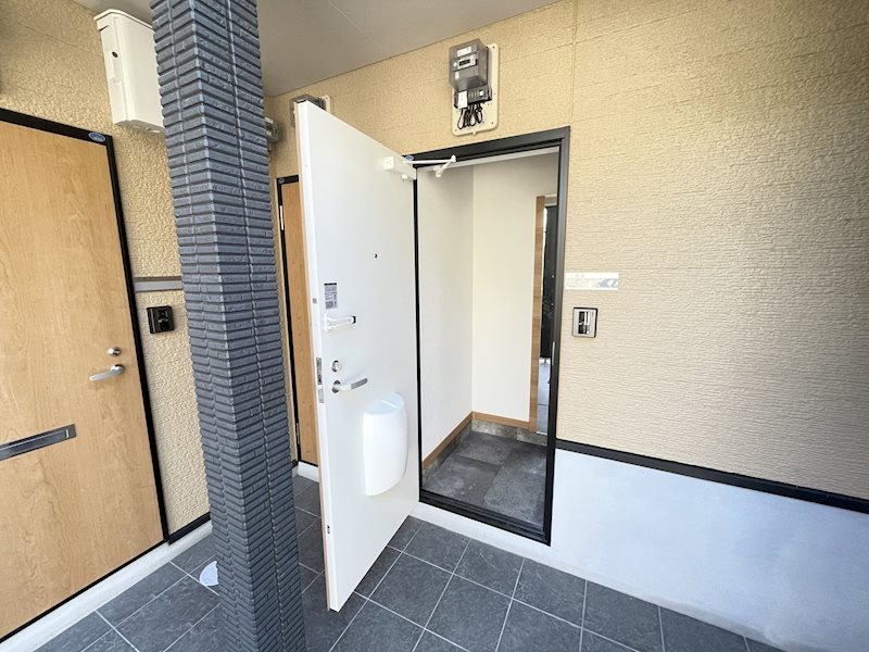 玄関　別号室