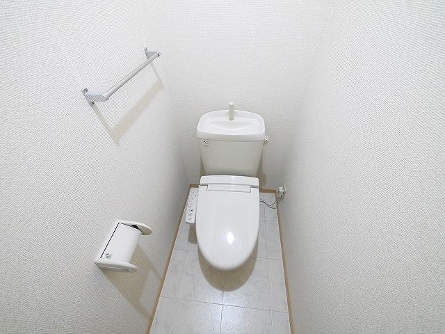 トイレ　落ち着いたトイレです