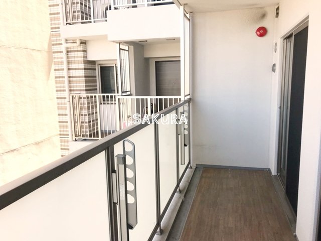 バルコニー　暖かな日差しのふりそそぐバルコニー♪